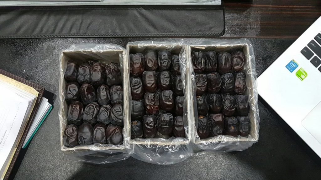 Mazafati dates